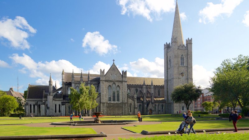 Catedral St Patrick e jardim