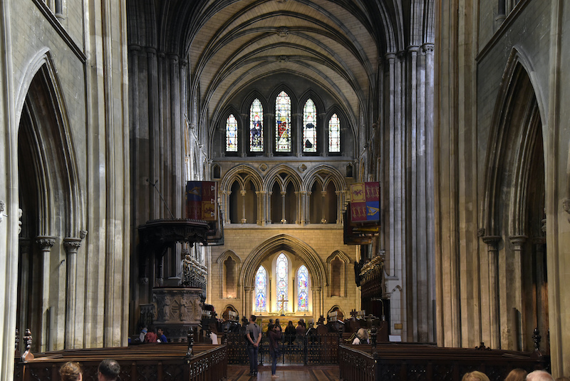 Interior da Catedral de St. Patrick em Dublin