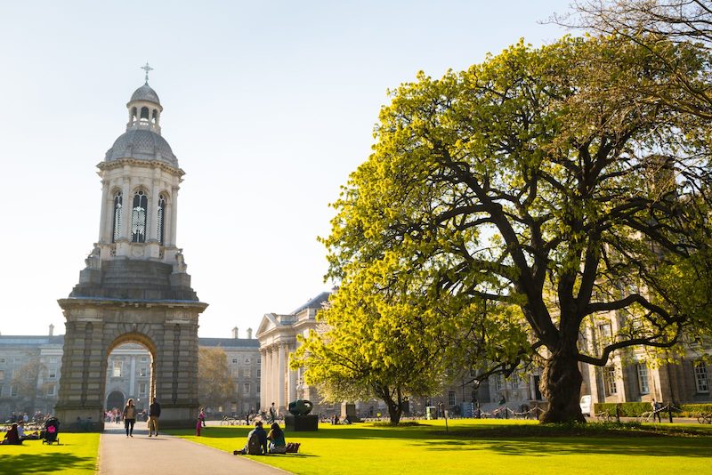 Jardim do Trinity College em Dublin